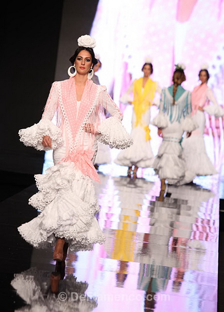 trajes-de-flamenca-blancos-81-3 Bijeli Flamingo kostimi
