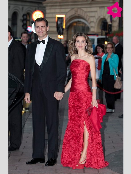 vestido-rojo-complementos-00-18 Crvena haljina pribor