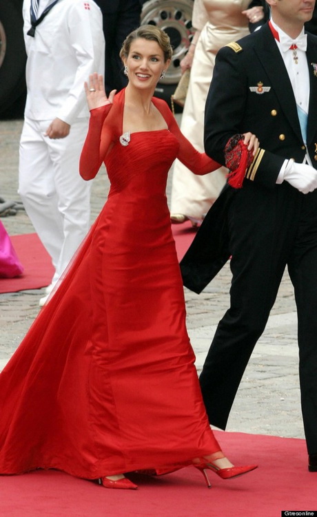 vestido-rojo-para-boda-de-dia-60-15 Crvena haljina za dia vjenčanje