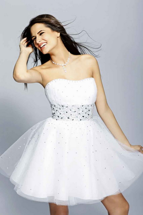 Bijele kratke maturalne haljine
