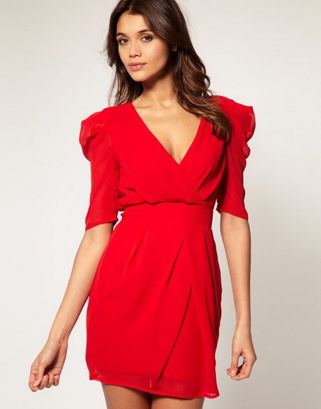 Crvena haljina za Novu godinu