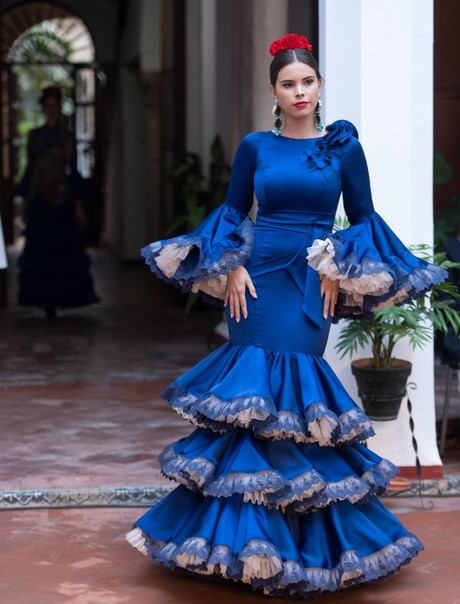 tendencias-trajes-de-flamenca-2022-65_16 Trendovi flamenco odijela 2022