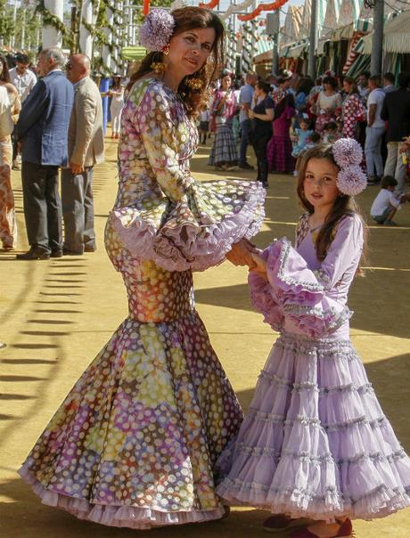 trajes-de-sevillanas-2022-31_9 Seviljski kostimi 2022