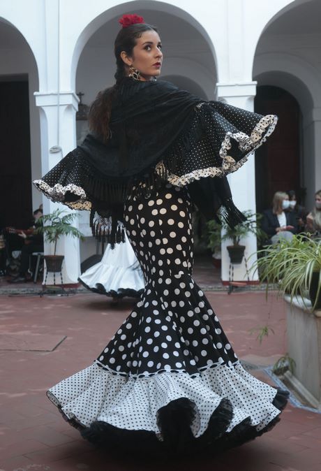 ver-trajes-de-flamenca-2022-60_6 Pogledajte kostime flamenka 2022