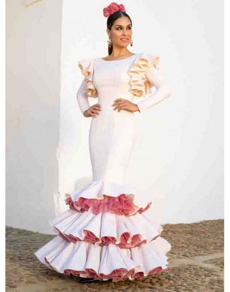 moda-trajes-de-flamenca-2023-05_20 Modni kostimi flamenka 2023