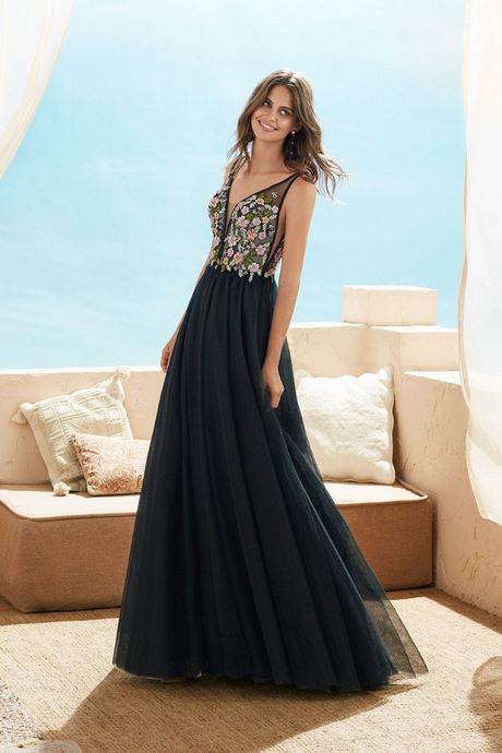 tendencias-de-vestidos-de-noche-2023-91_4 Trendovi večernjih haljina 2023
