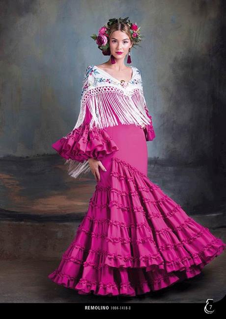 tendencias-trajes-de-flamenca-2023-95_10 Modni kostimi flamenka 2023