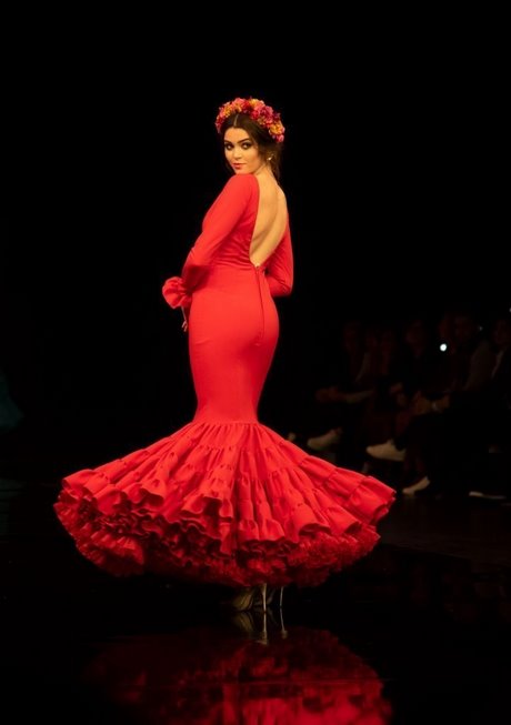trajes-de-flamenca-2023-simof-30_8 Kostimi flamenka 2023.