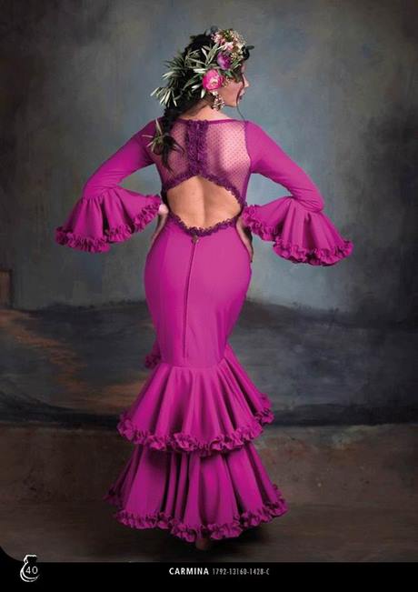 ver-trajes-de-flamenca-2023-69 Pogledajte kostime flamenka 2023