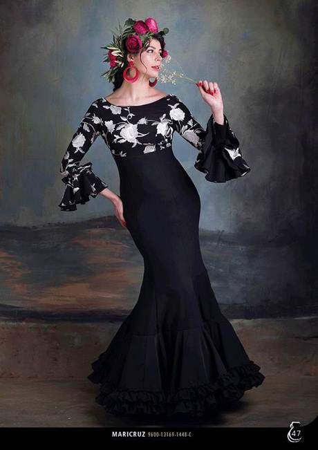 ver-trajes-de-flamenca-2023-69_16 Pogledajte kostime flamenka 2023