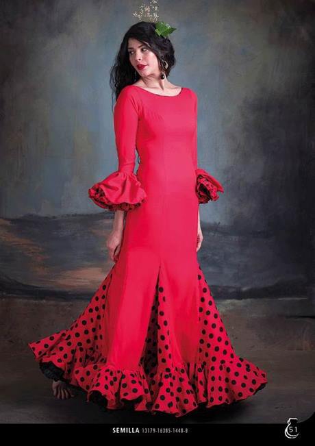 ver-trajes-de-flamenca-2023-69_18 Pogledajte kostime flamenka 2023