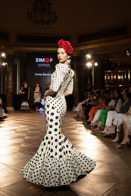 vestido-de-flamenca-2023-87_16 Flamenco haljina 2023