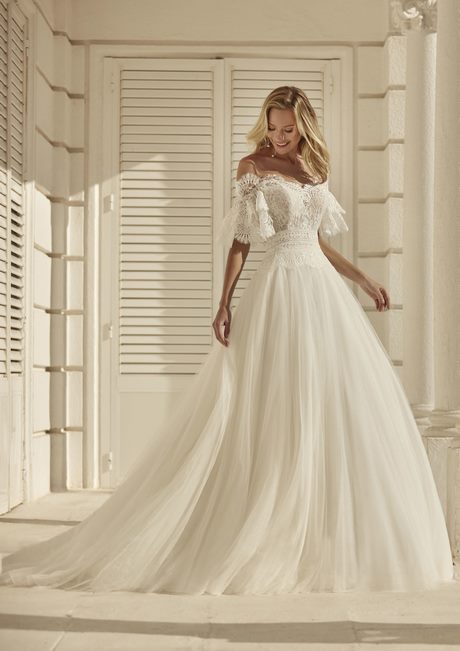 vestidos-de-novia-de-moda-2023-31_11 Modne vjenčanice 2023