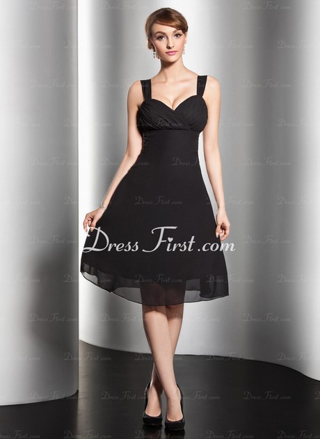 con-que-zapatos-combinar-un-vestido-negro-33_16 S kojim cipelama kombinirati crnu haljinu