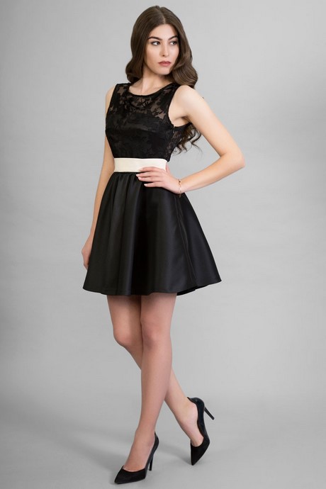 vestidos-cortos-negros-con-encaje-73_9 Crna kratka haljina s čipkom