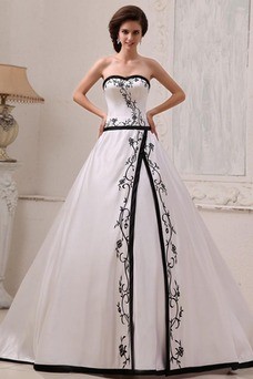 vestidos-de-novia-negro-con-blanco-70_5 Crna vjenčanica s bijelim