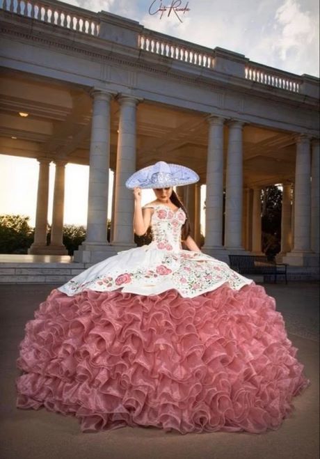 fotos-vestidos-de-quince-anos-2023-44_3 Fotografije petnaestogodišnjih haljina iz 2023