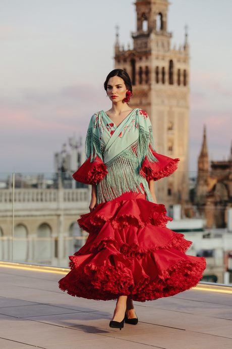 lina-trajes-de-flamenca-2023-37_17 Lina flamenco odijela 2023