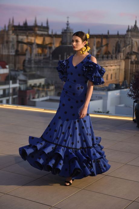 lina-trajes-de-flamenca-2023-37_4 Lina flamenco odijela 2023