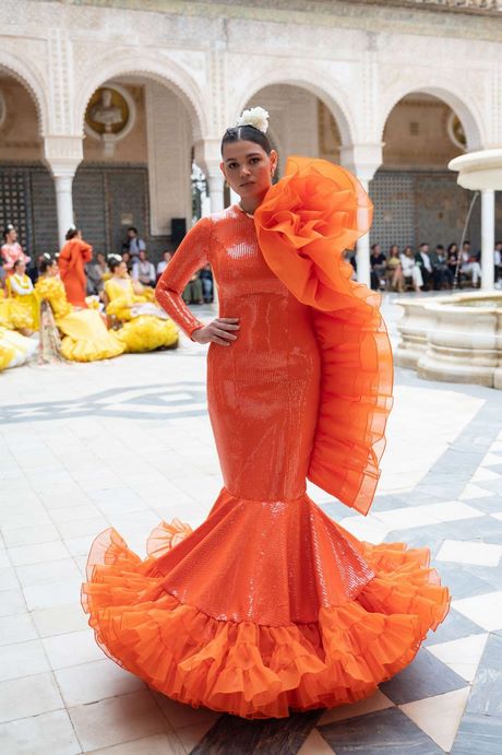 tendencias-en-trajes-de-flamenca-2023-33 Trendovi flamenco odijela 2023