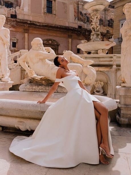 ver-imagenes-de-vestidos-de-novia-2023-46_16 Pogledajte slike vjenčanica 2023