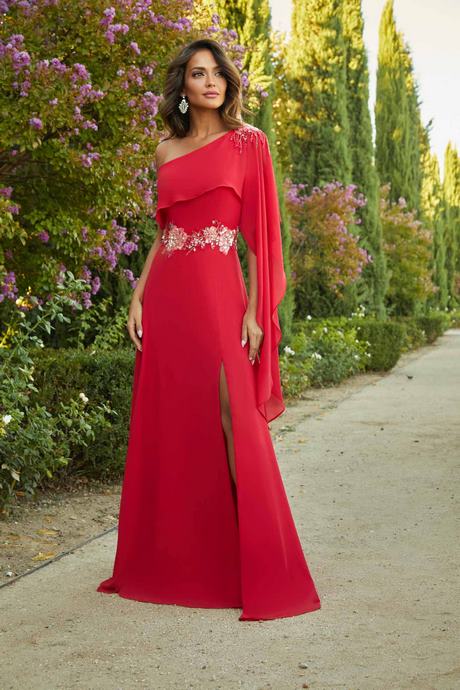 vestido-rojo-fiesta-2023-68_10 Crvena svečana haljina 2023
