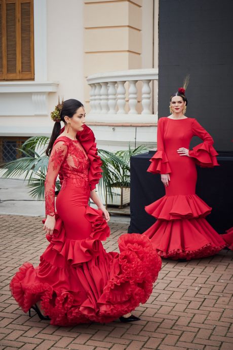 vestidos-de-encaje-rojo-2023-04_15 Crvene čipkaste haljine 2023
