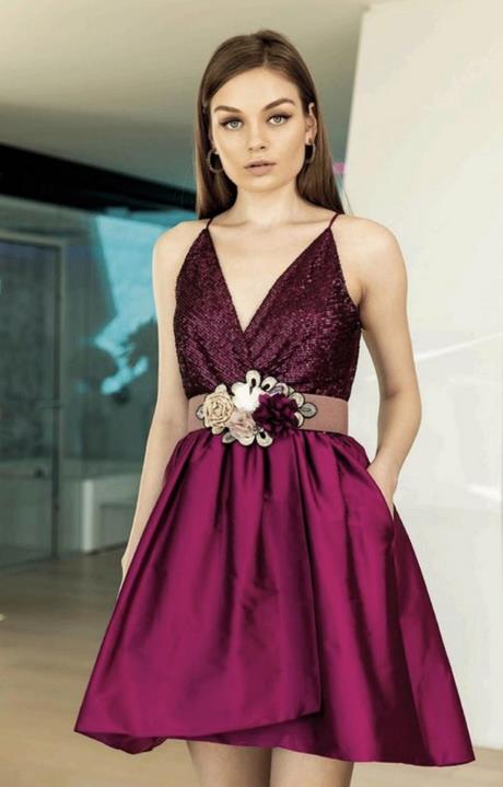 vestidos-de-fiesta-cortos-elegantes-2023-65 Elegantne kratke maturalne haljine 2023