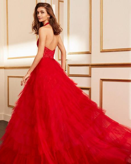vestidos-de-fiesta-largos-rojos-2023-61_18 Crvene duge maturalne haljine 2023