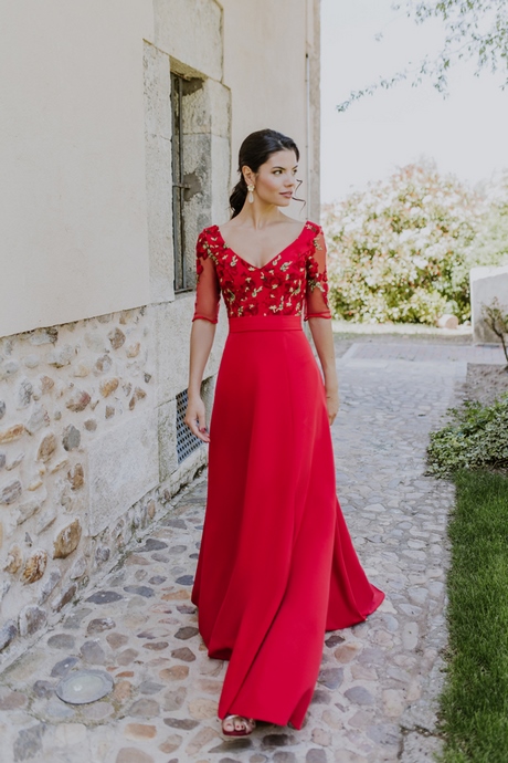 vestidos-de-fiesta-rojos-2023-55_9 Crvene maturalne haljine 2023
