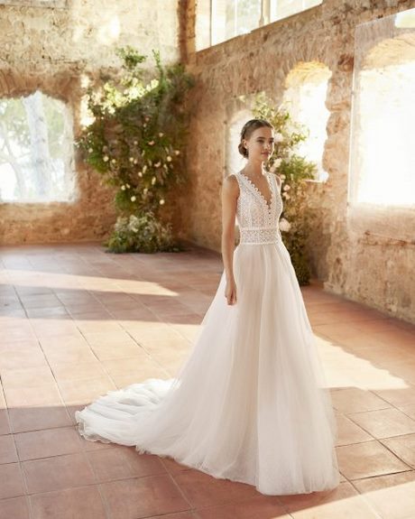 vestidos-de-novia-2023-sencillos-y-elegantes-99_14 Jednostavne i elegantne vjenčanice 2023