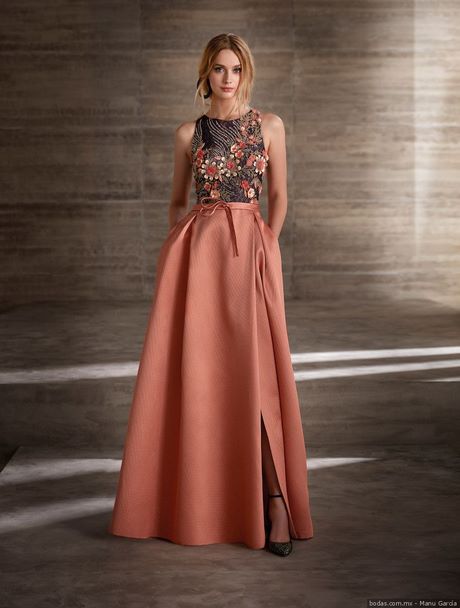 vestidos-largos-de-noche-elegantes-2023-29 Elegantne duge večernje haljine 2023