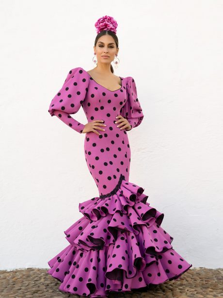 disenos-de-trajes-de-flamenca-2022-05_4 Kostimi flamenka 2022