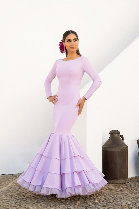 modelos-de-trajes-de-flamenca-2022-13_11 Modeli kostima flamenka 2022