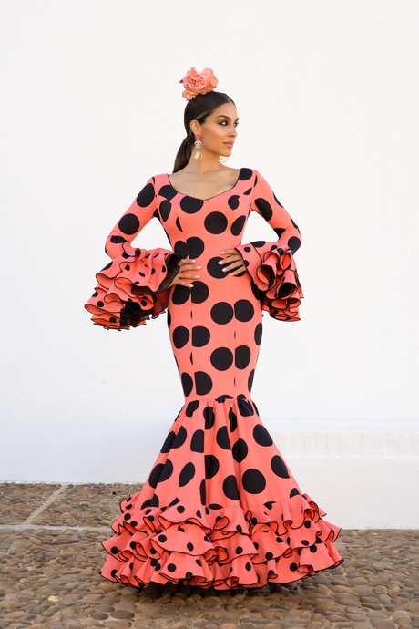 modelos-de-trajes-de-flamenca-2022-13_13 Modeli kostima flamenka 2022