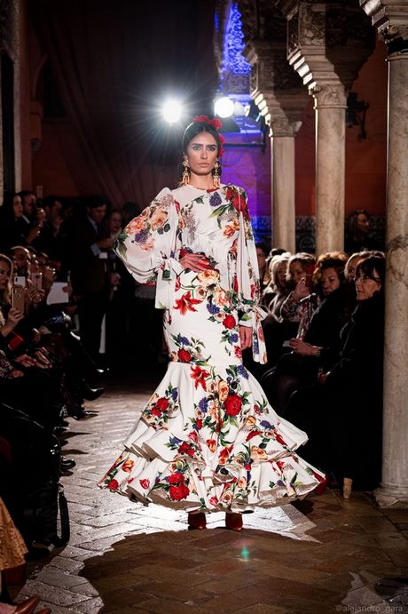 tendencias-trajes-flamenca-2022-59_11 Trendovi kostimi flamenka 2022