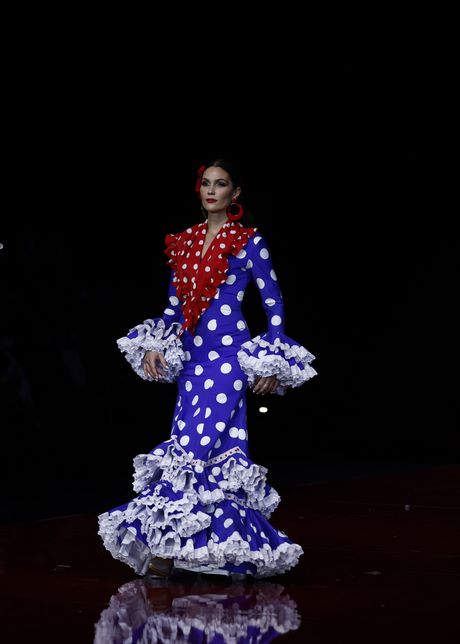 trajes-de-flamenca-pilar-vera-2022-31_13 Flamenco kostimi Pilar vera 2022