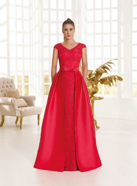 Crvene maturalne haljine 2022