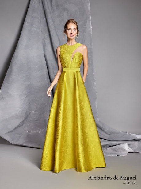vestidos-de-noche-largos-2022-elegantes-57_8 Elegantne duge večernje haljine 2022