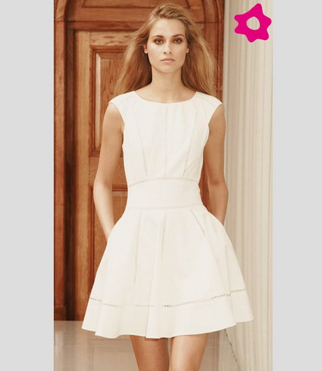 Bijela jednostavna haljina