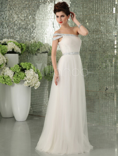 vestidos-de-noche-en-color-blanco-39_18 Večernje haljine bijele