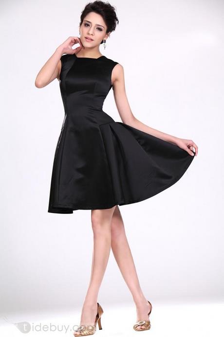 vestido-negro-corto-elegante-94_3 Elegantna kratka crna haljina