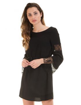 vestido-negro-en-encaje-79_20 Crna haljina od čipke