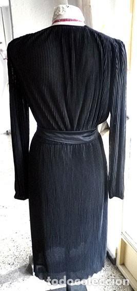 vestido-negro-plisado-62_12 Crna nabrane haljina