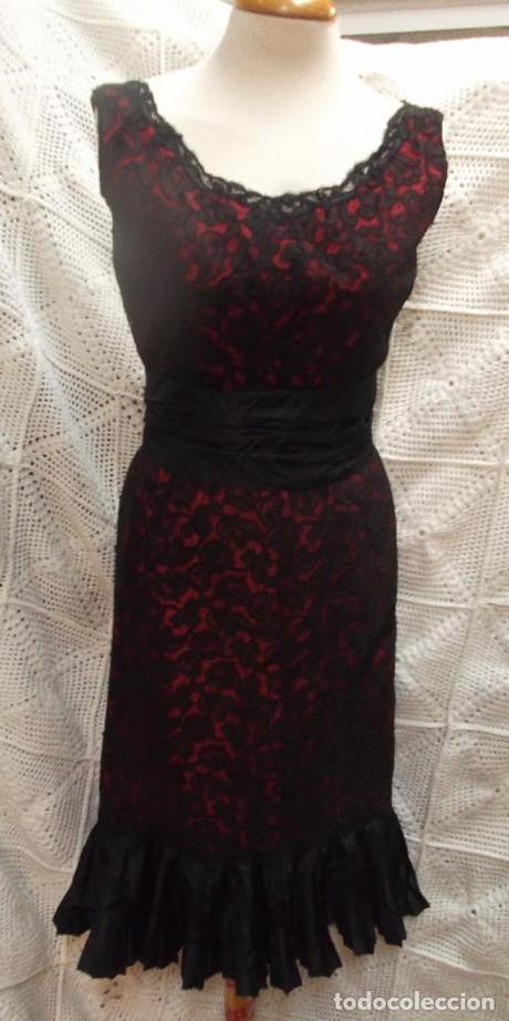 vestido-rojo-con-encaje-negro-54_12 Crvena haljina s crnom čipkom