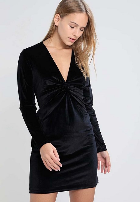 vestido-terciopelo-negro-manga-larga-42_9 Crna baršunasta haljina s dugim rukavima