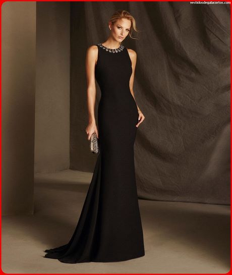 vestidos-largos-elegantes-con-encaje-22_18 Elegantne duge haljine s čipkom