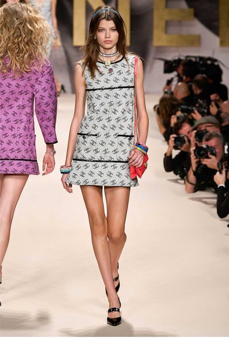 vestidos-casuales-cortos-de-moda-2022-53_14 Modne kratke Ležerne haljine 2022