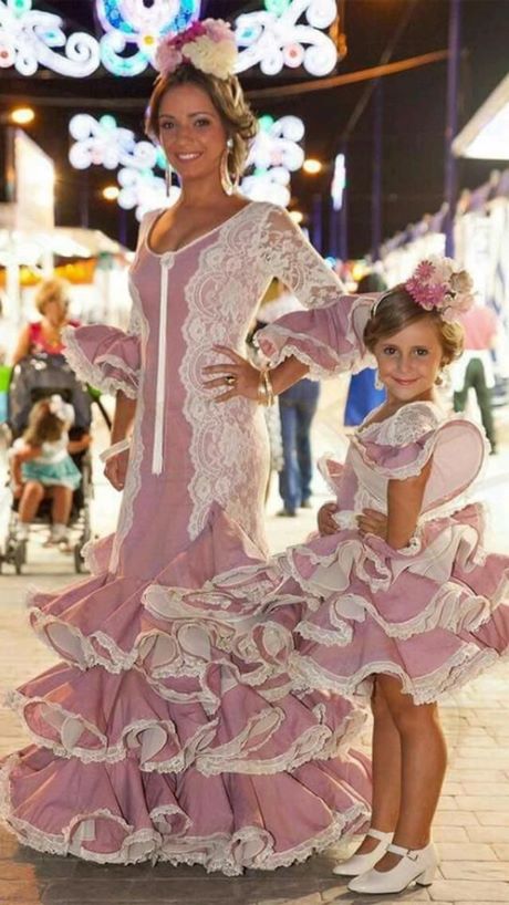 vestidos-cortos-de-flamenca-2022-30_16 Kratke flamenco haljine 2022