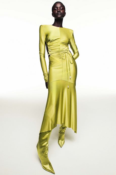 vestidos-elegantes-para-dama-2022-88_4 Elegantne haljine za damu 2022